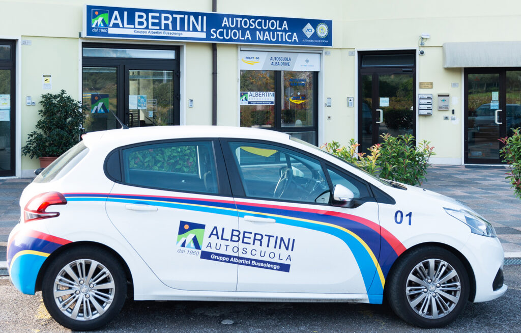 auto, albertini autoscuola patenti, patenti nautiche